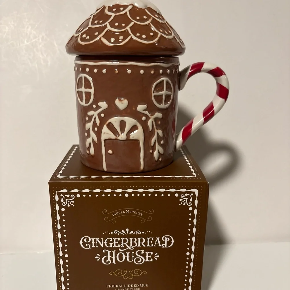 Pottery Barn Gingerbread House Figural Lidded Mug